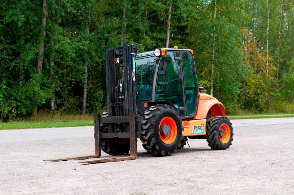 Ausa C 250 H 험지용 트럭