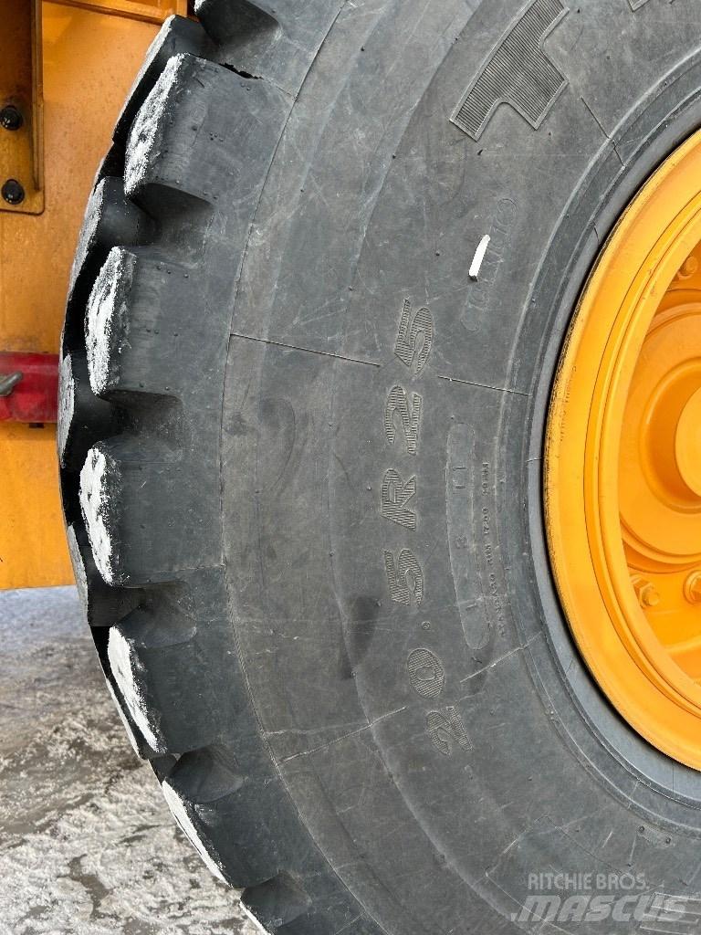 Hyundai HL 940  휠로우더