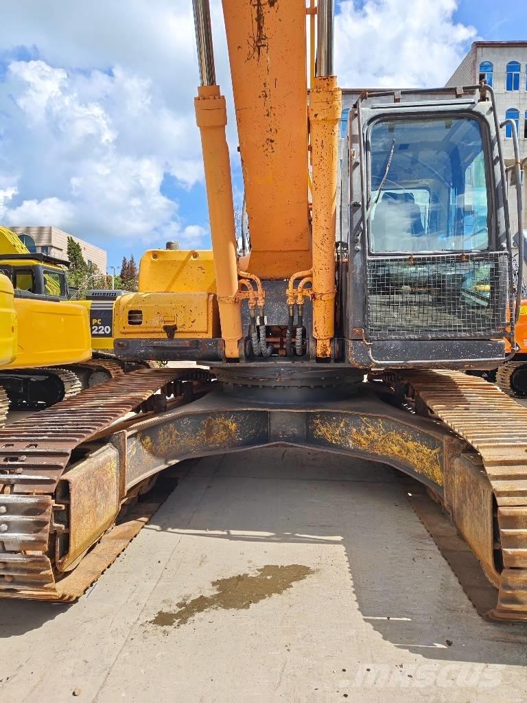 Hyundai R305LC-7 대형 굴삭기 29톤 이상