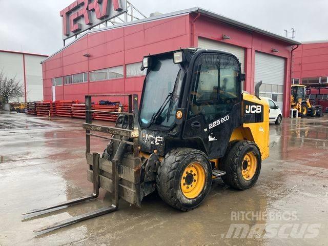 JCB 225  스키드로더
