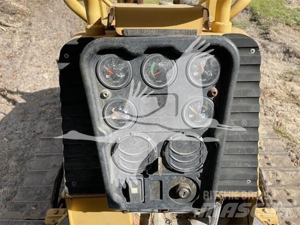 CAT D3G XL 크롤러 도저