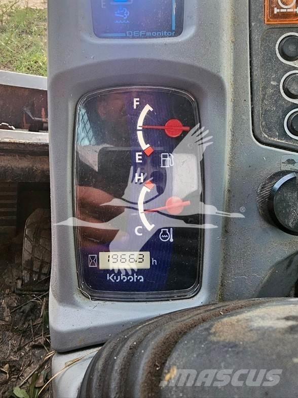 Kubota SVL95-2  스키드로더
