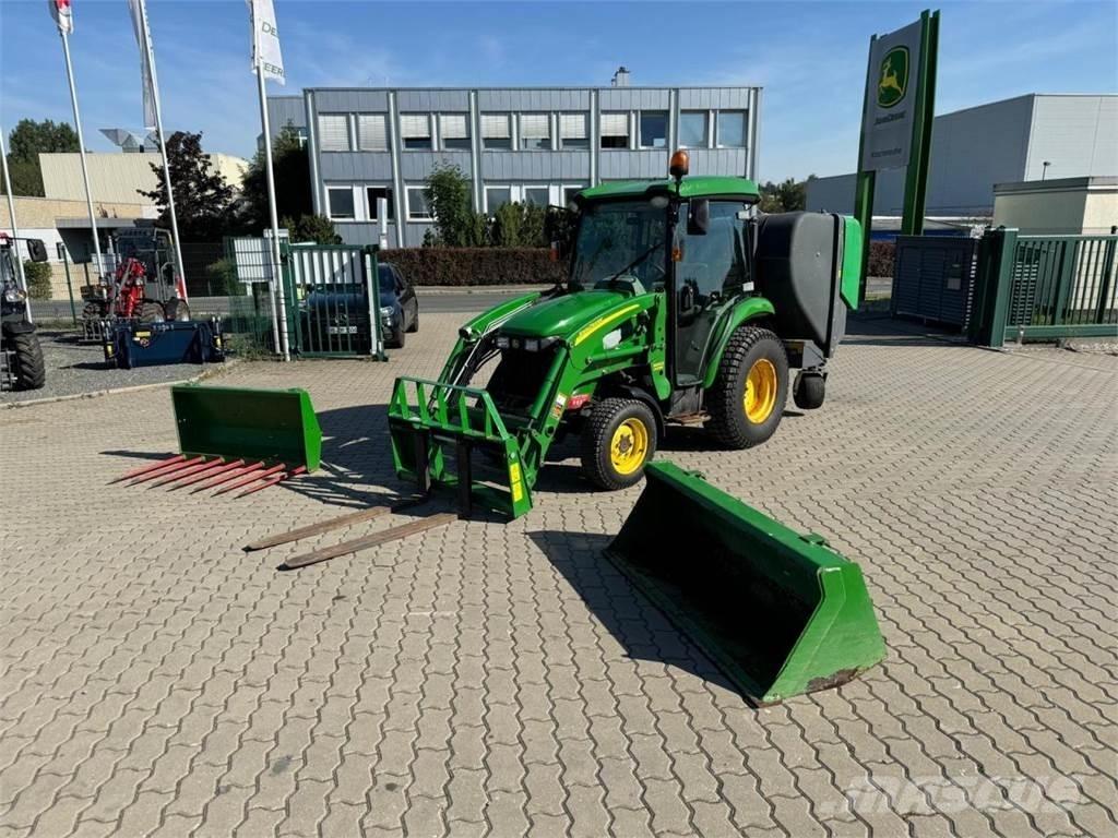 John Deere 3720 소형 트랙터