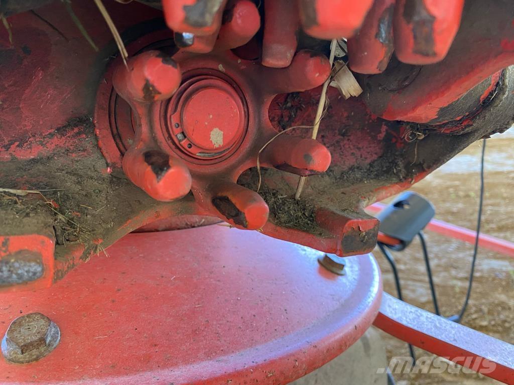 Kuhn GF 6502 갈퀴 및 테더