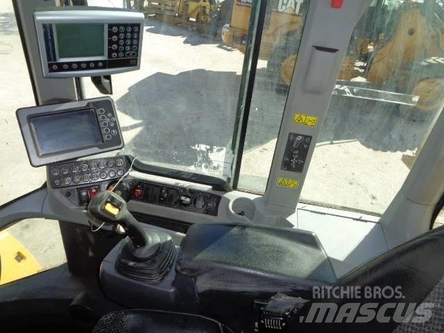 CAT 938M  휠로우더