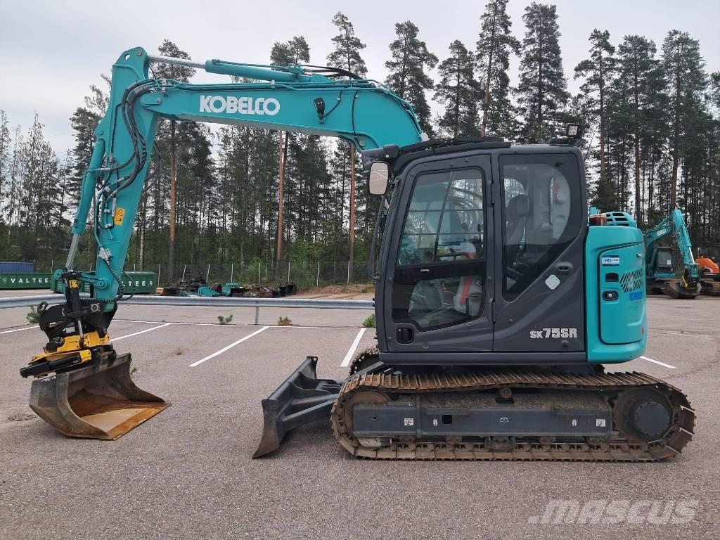Kobelco SK75SR-7 중형굴삭기 7톤-28톤
