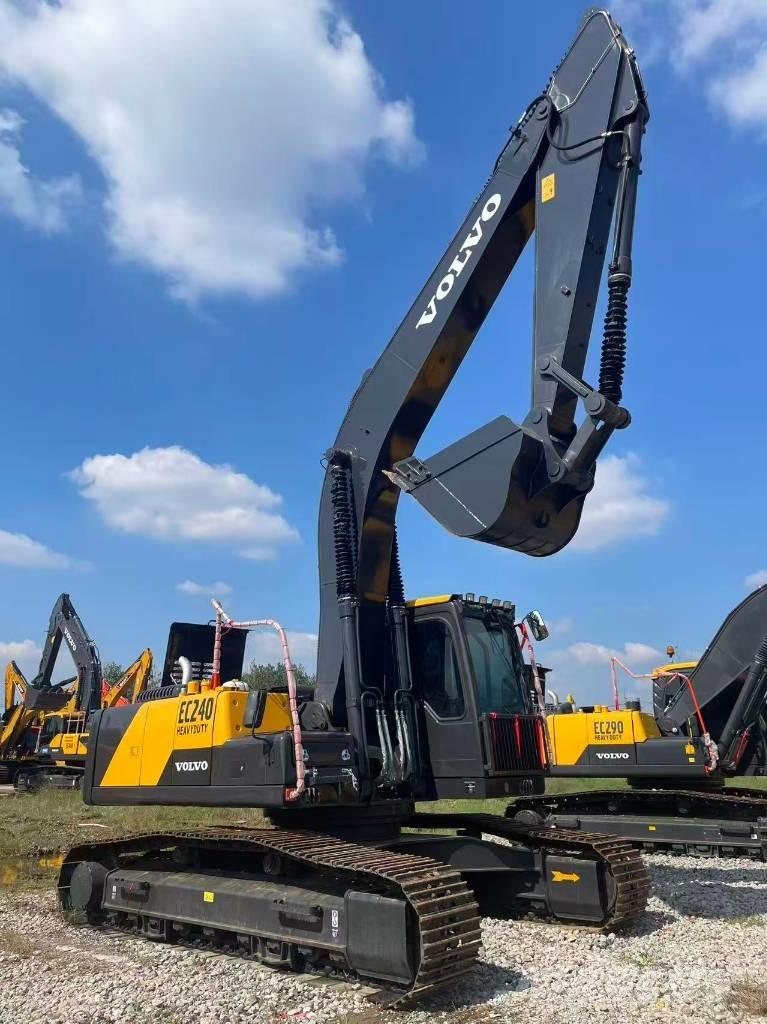 Volvo EC 240 대형 굴삭기 29톤 이상