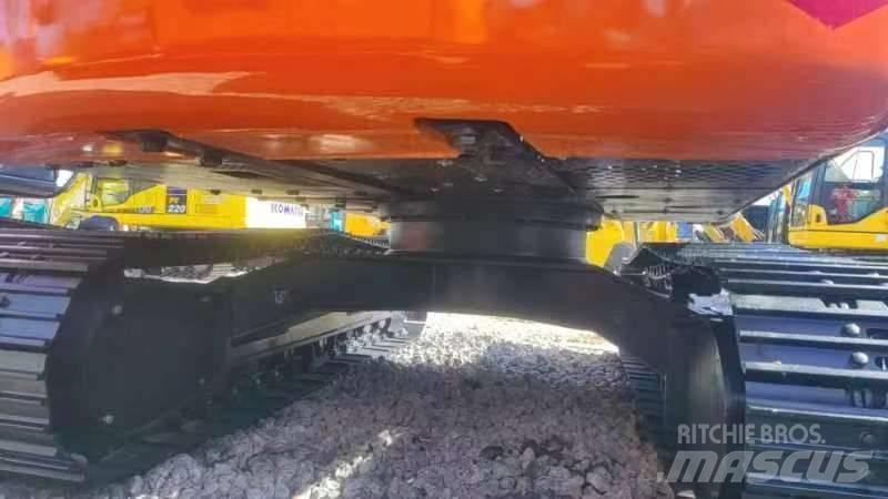 Hitachi ZX 120 대형 굴삭기 29톤 이상