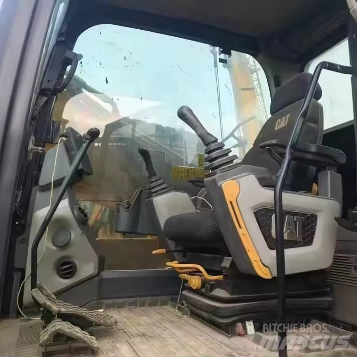 CAT CAT320GC 중형굴삭기 7톤-28톤