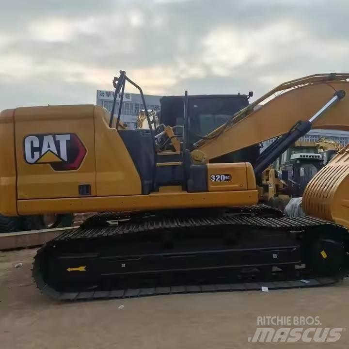 CAT CAT320GC 중형굴삭기 7톤-28톤