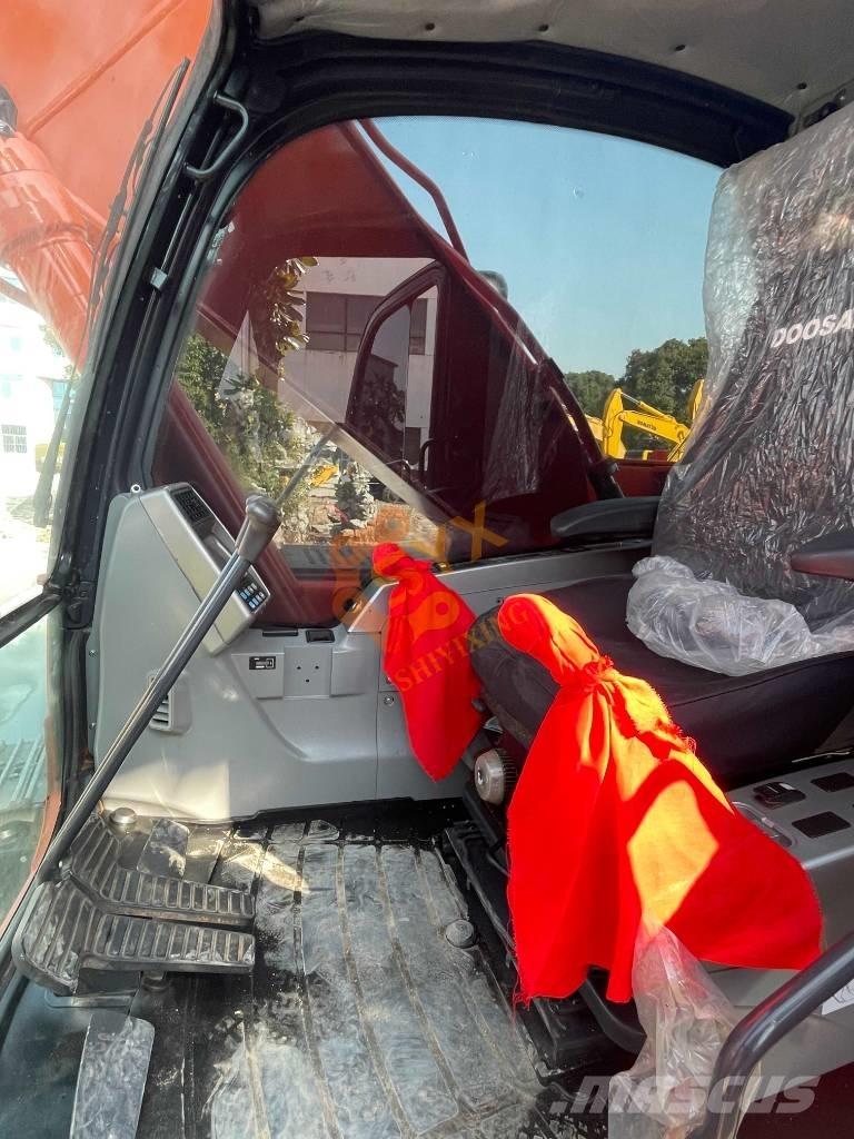 Doosan DX 225 LCA 대형 굴삭기 29톤 이상