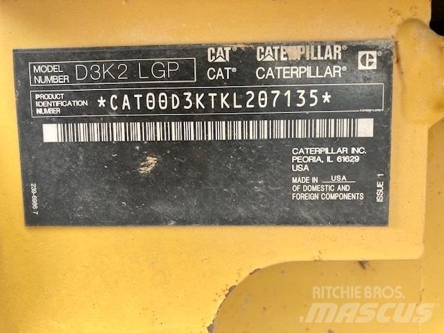 CAT D 3 K 2 LGP 크롤러 도저
