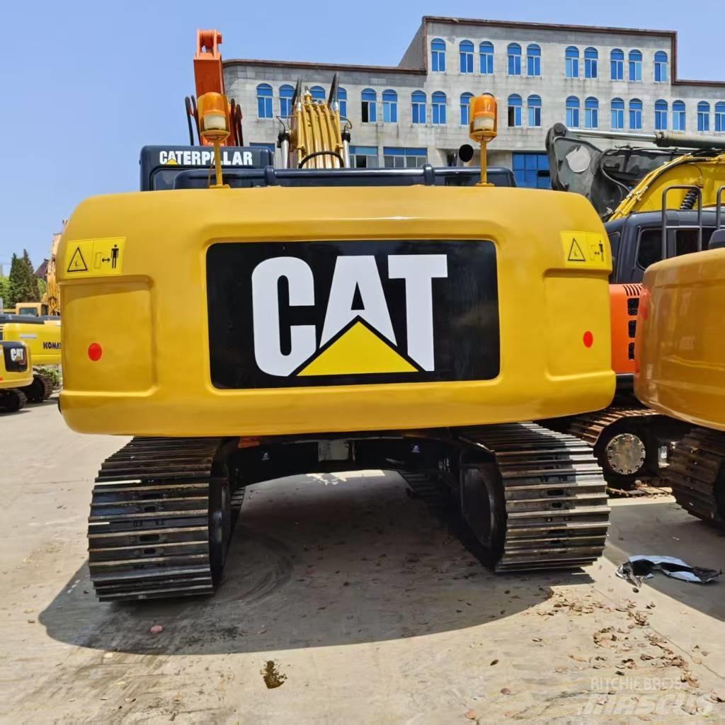 CAT 320 D 대형 굴삭기 29톤 이상