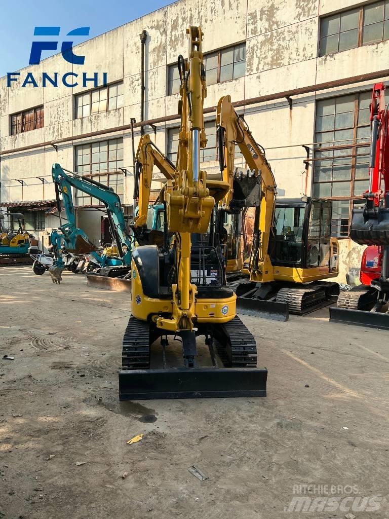 Komatsu PC30mr 소형 굴삭기 7톤 미만