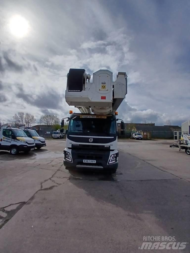 Bronto S90 HLA-X 트럭 탑재 고소작업대