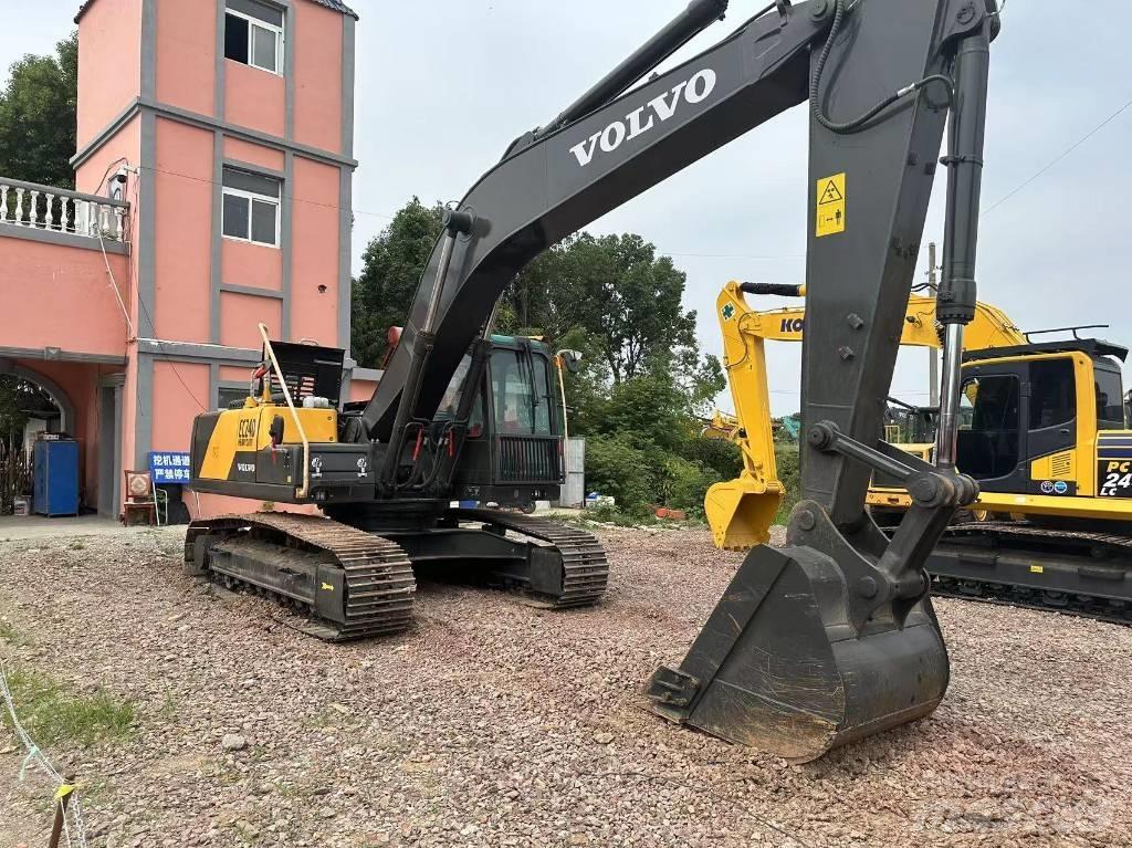 Volvo EC 240 대형 굴삭기 29톤 이상