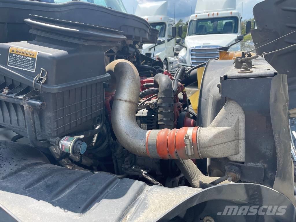 International 4300 탑차 트럭
