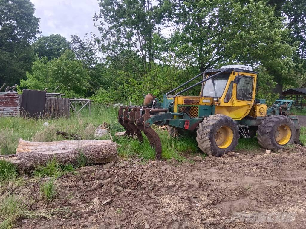 HSM 807 임업용 트랙터