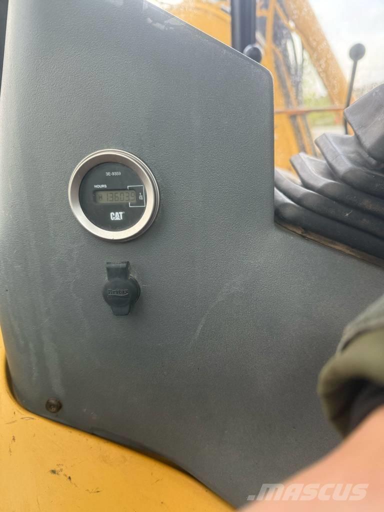 CAT 428 C 백호로더