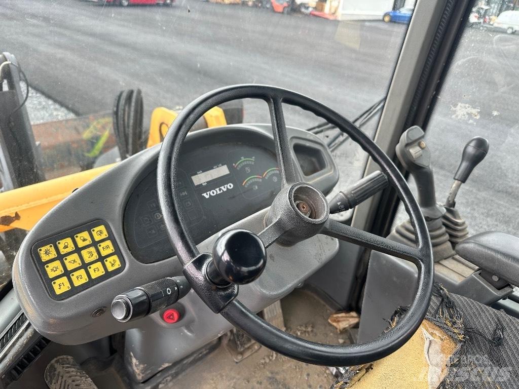 Volvo L45B 4X4 /245 미니 로더