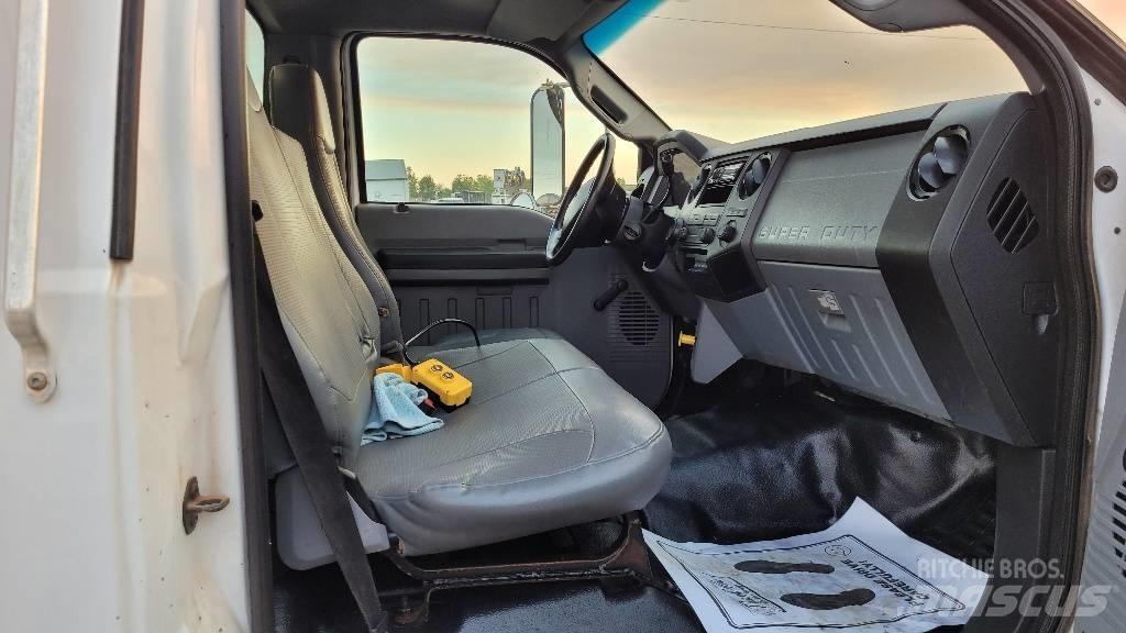 Ford F 650 SD 우드칩 트럭