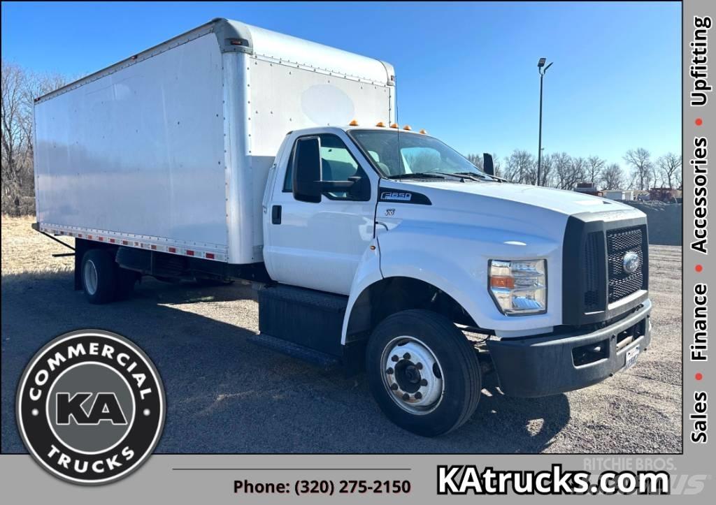 Ford F 650 탑차 트럭