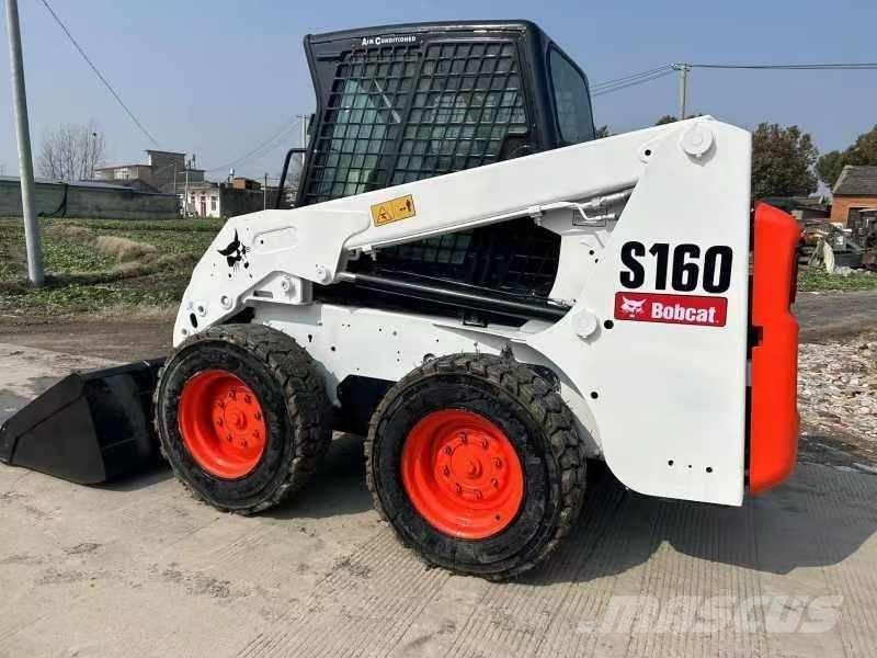 Bobcat S 160  스키드로더