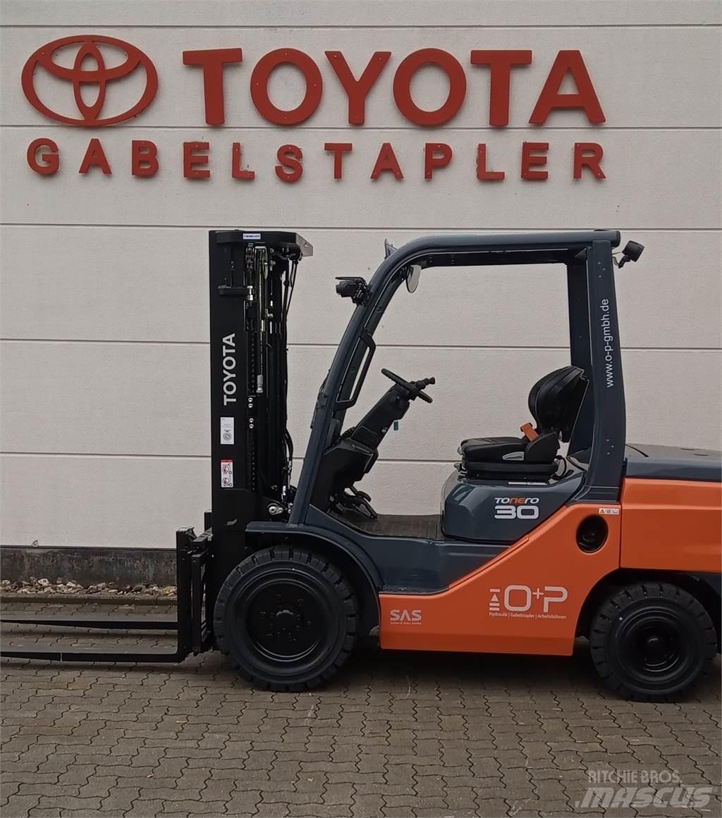 Toyota 52-8FDF30 디젤 지게차
