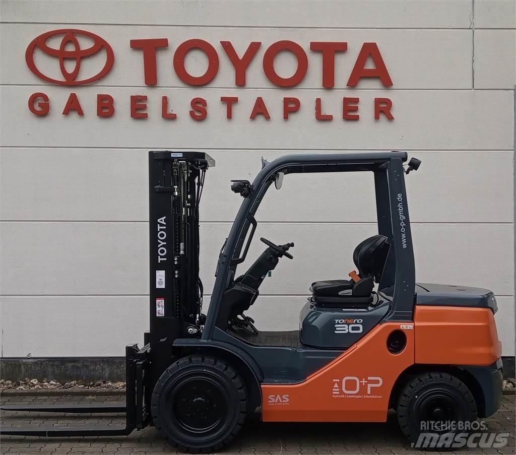 Toyota 52-8FDF30 디젤 지게차