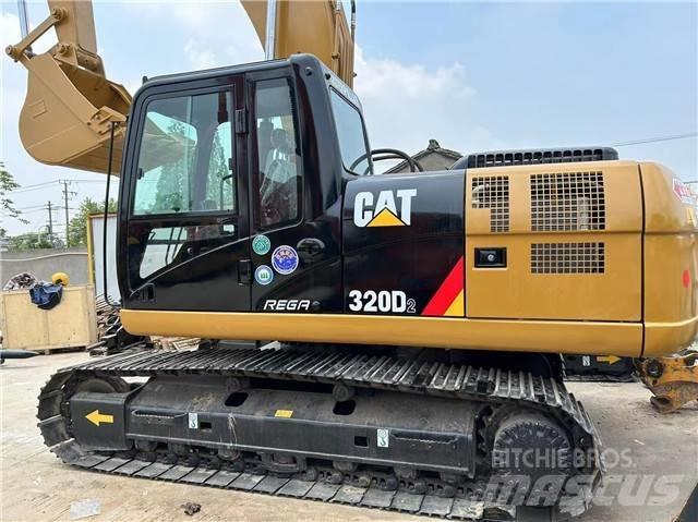 CAT 320 D 대형 굴삭기 29톤 이상
