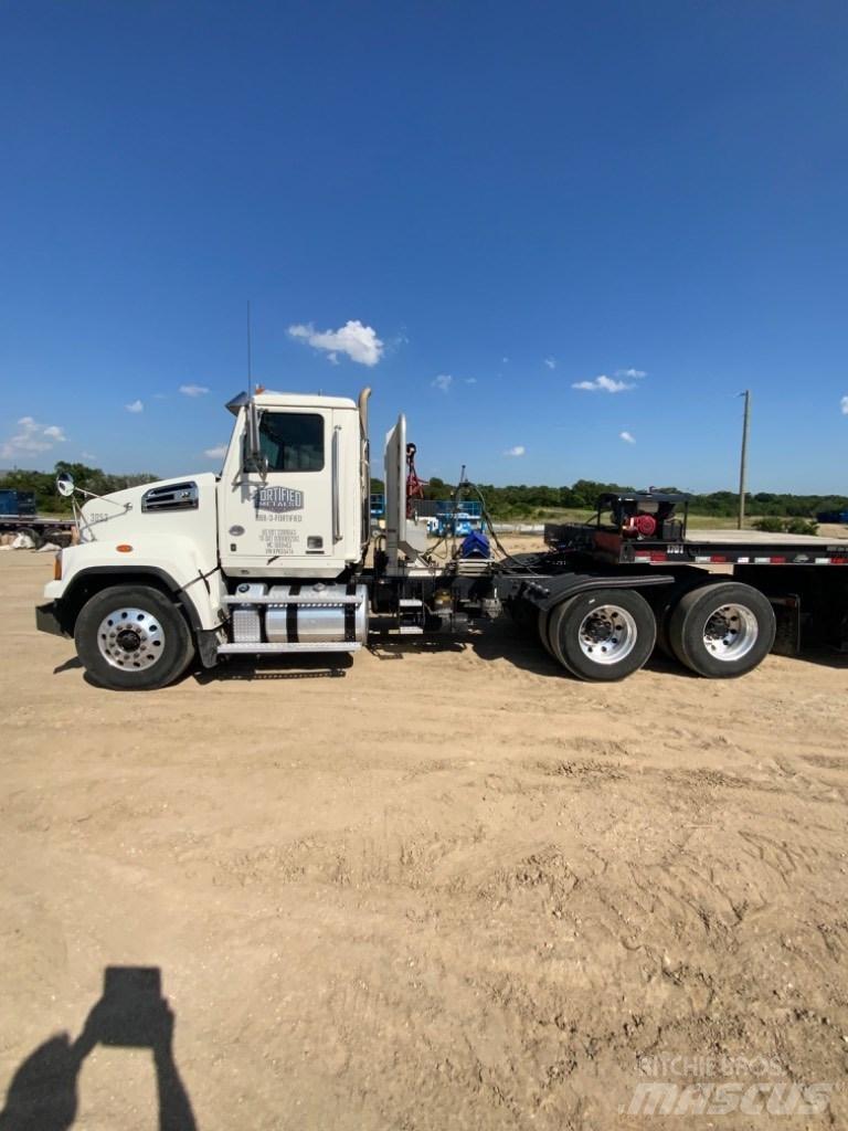 Western Star 4700 트랙터 유닛