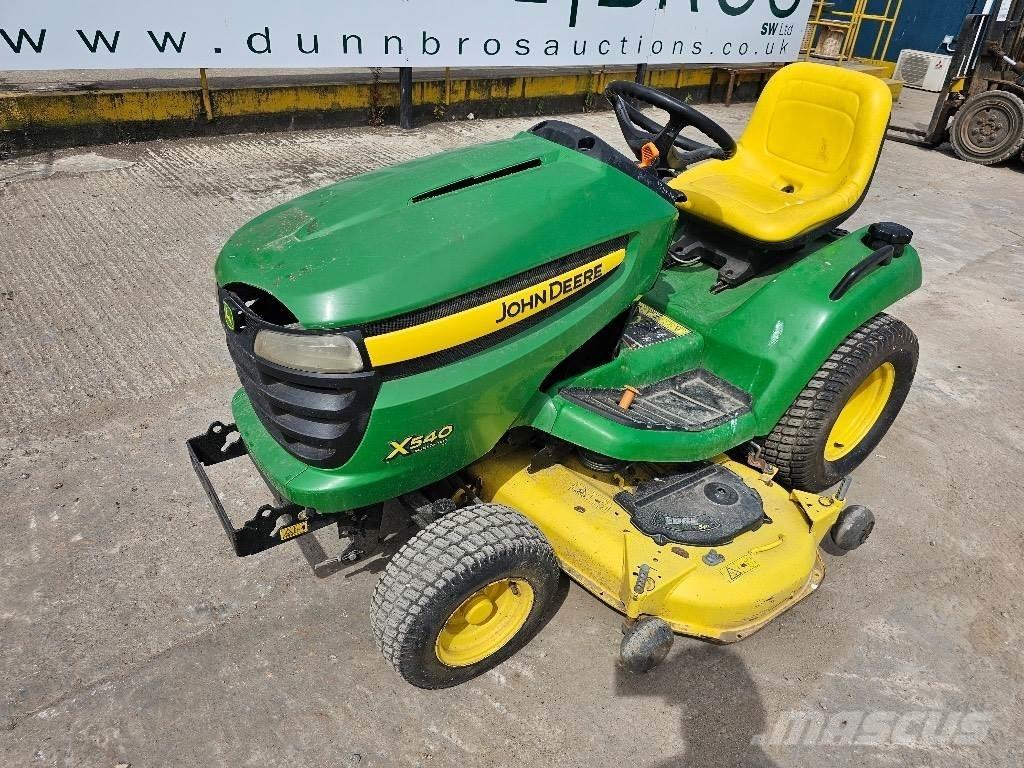 John Deere X 540 소형 트랙터