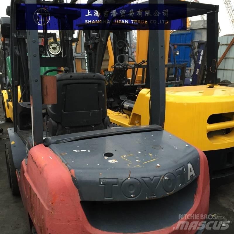 Toyota 8F 디젤 지게차
