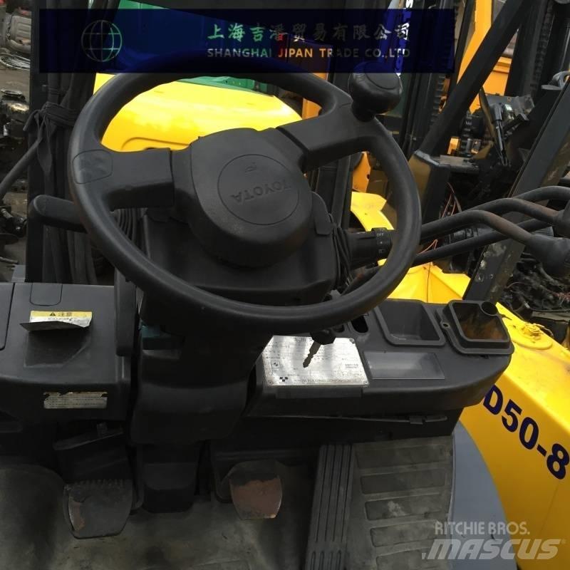 Toyota 8F 디젤 지게차
