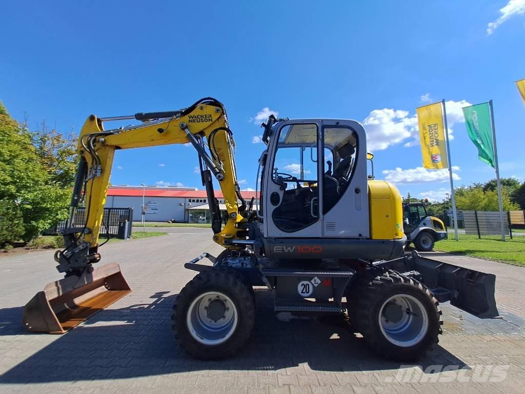 Wacker Neuson EW100  휠 굴삭기