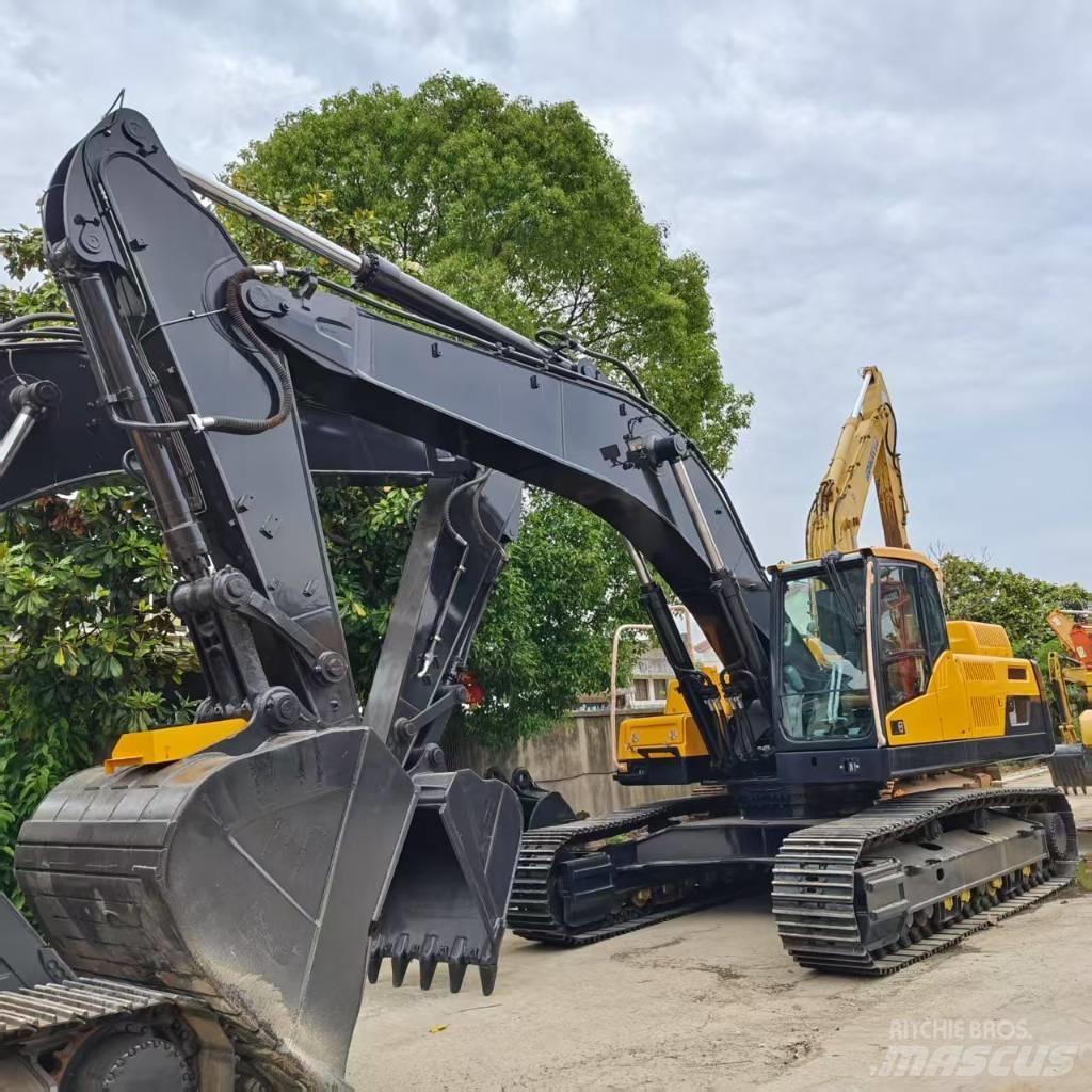 Volvo EC 380 대형 굴삭기 29톤 이상