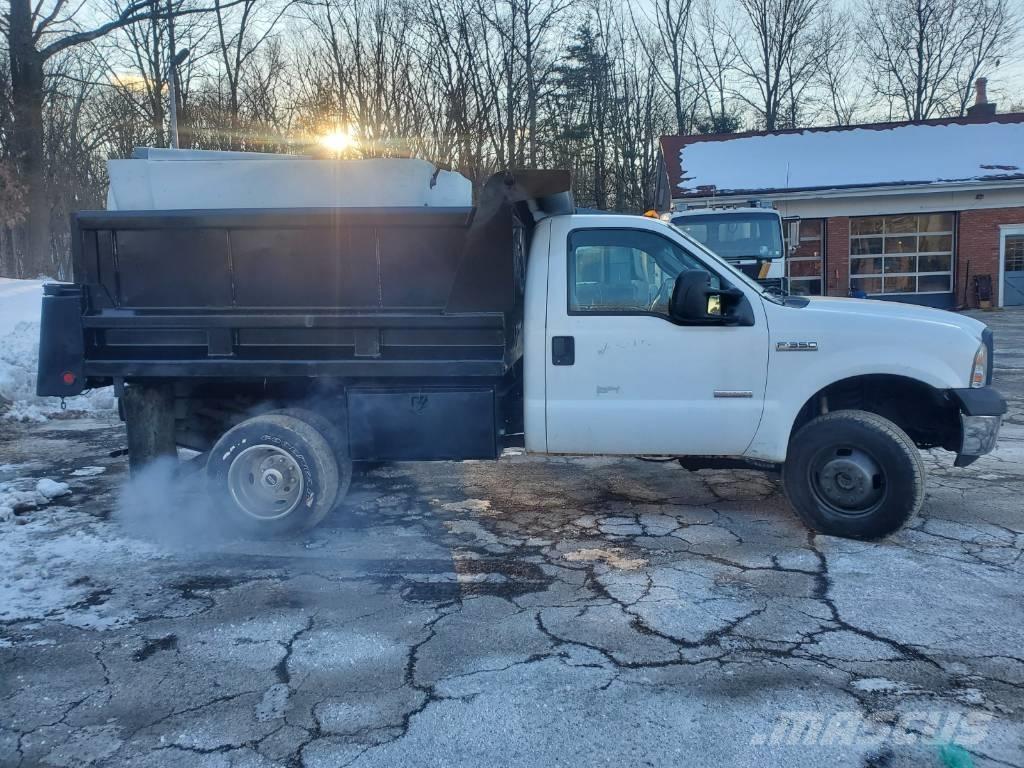 Ford F 350 FX4 덤프 트럭