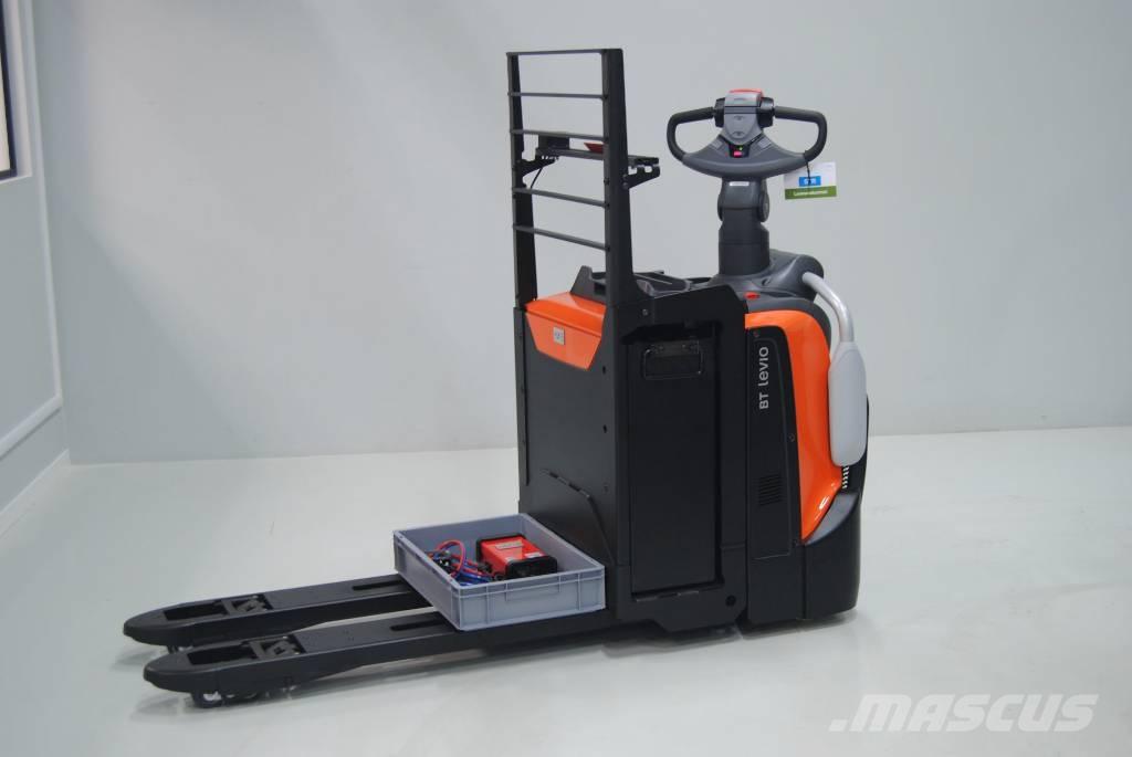 Toyota LPE250 로우 리프터(승강대 포함)