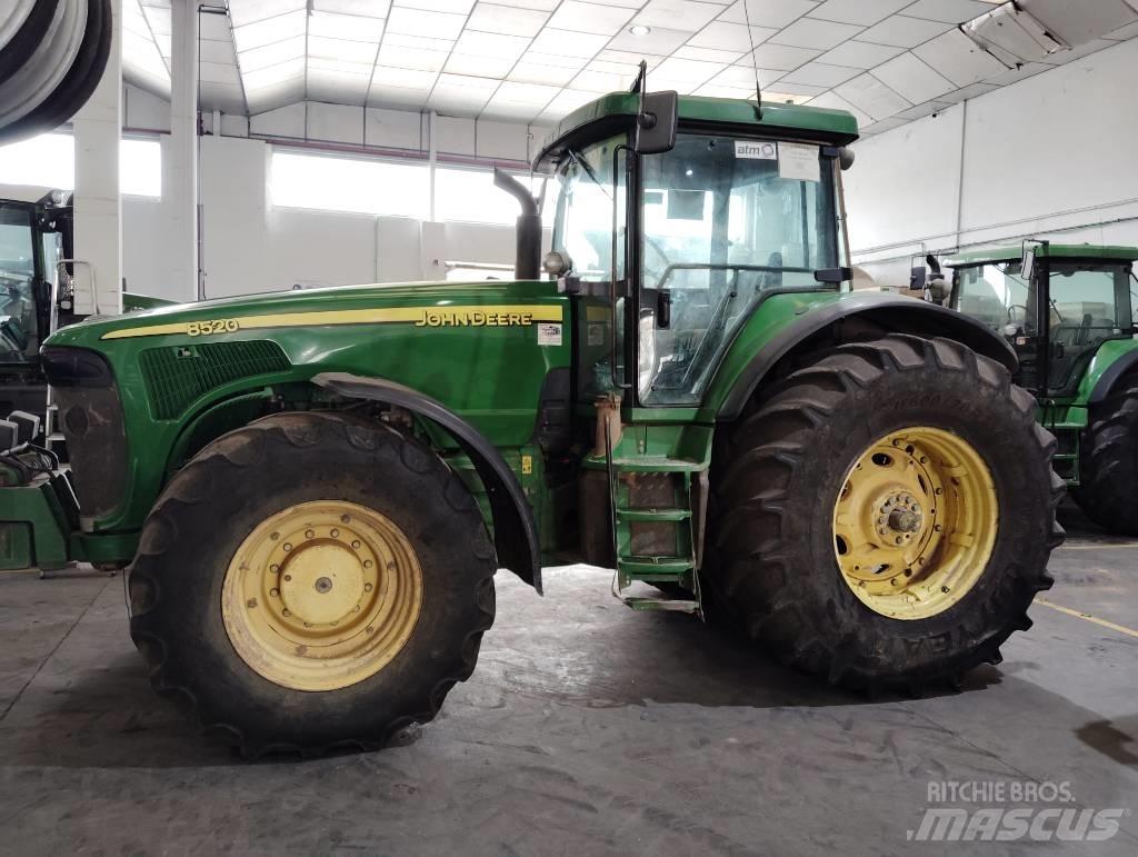 John Deere 8520 트랙터
