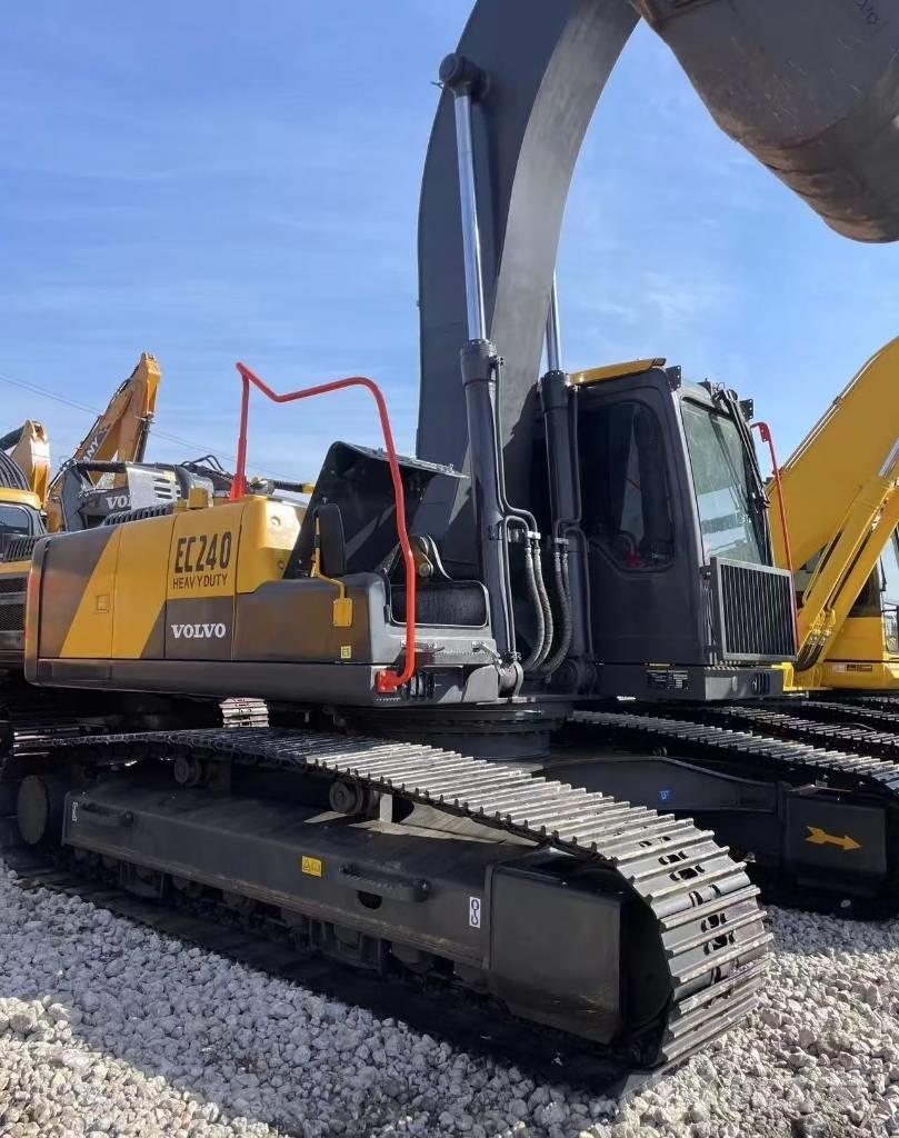 Volvo EC 240 대형 굴삭기 29톤 이상