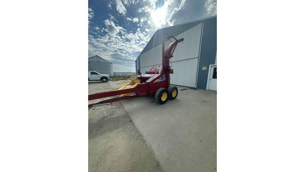 New Holland FP230 목초 수확기