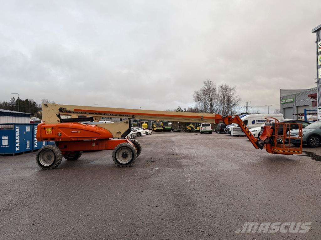 JLG M 600 JP 관절형 전동이동 리프트