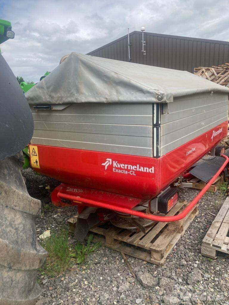 Kverneland CL1300 미네랄 살포기