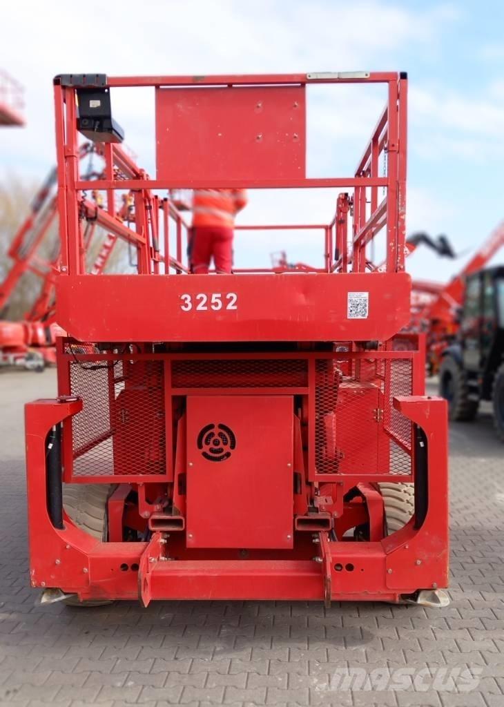 Genie GS 4390 RT 가위형 리프트
