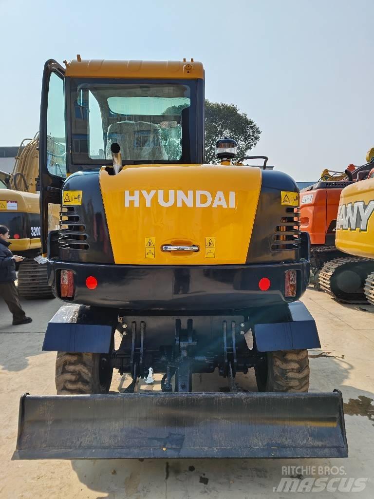 Hyundai 60 W  휠 굴삭기