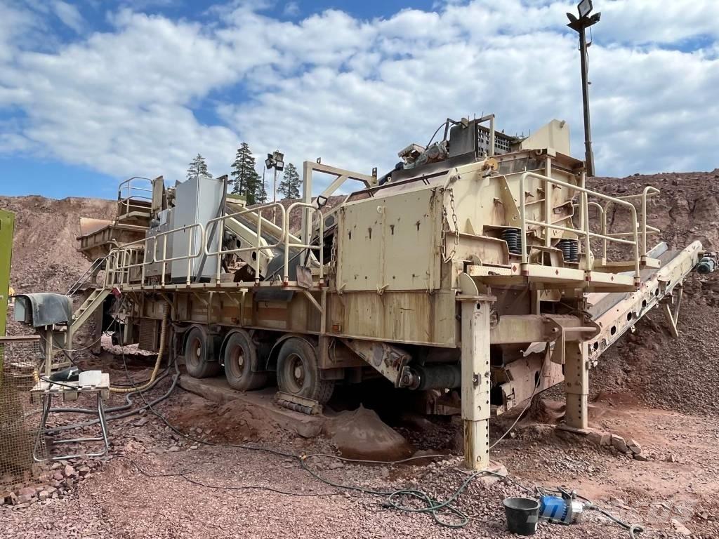 Metso NW300GP 이동식 분쇄기