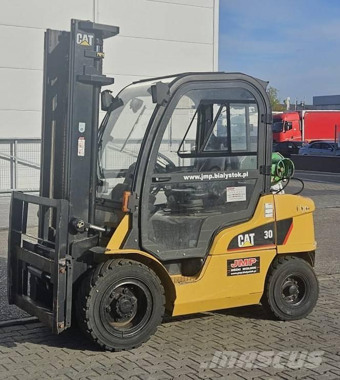 CAT GP 30 N LPG 지게차
