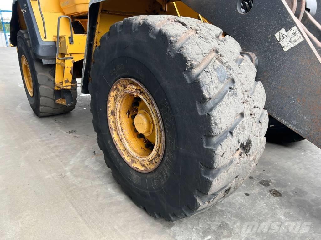 Volvo L180G  휠로우더