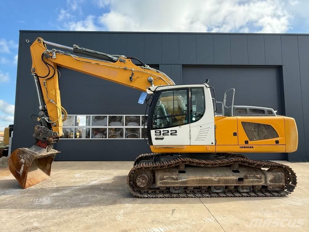 Liebherr R 922 LC 대형 굴삭기 29톤 이상