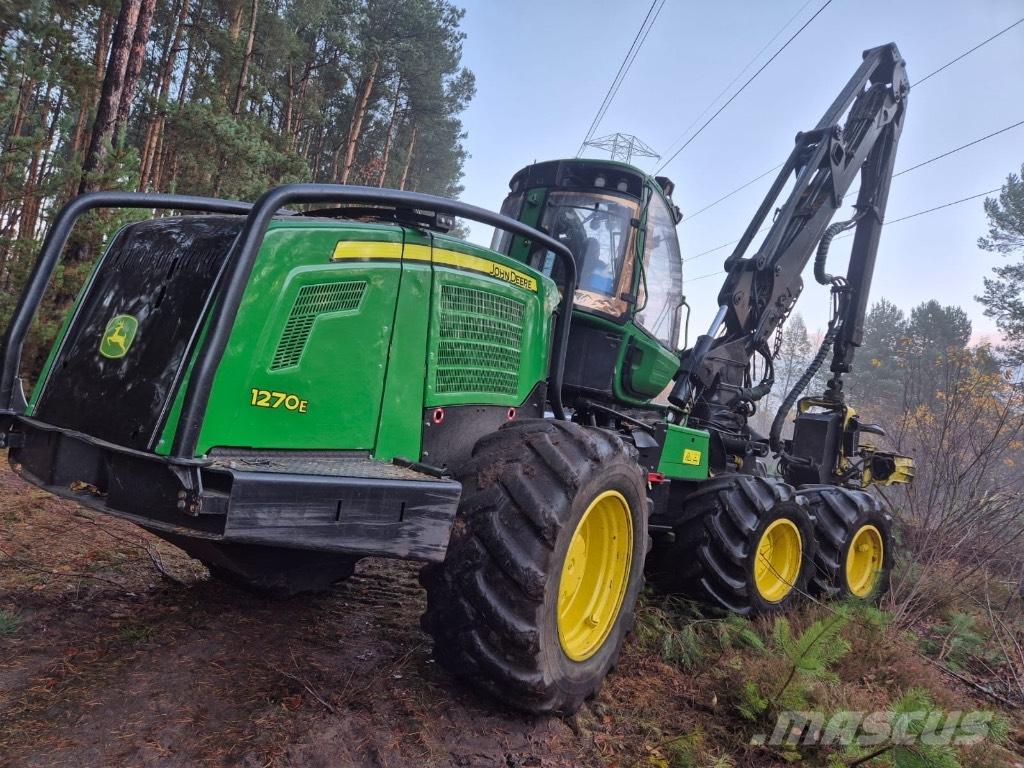 John Deere 1270 E 원목 하베스터